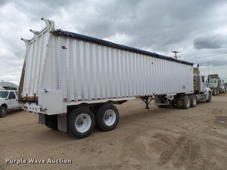 image for item L1554 2008 Imco silage trailer
