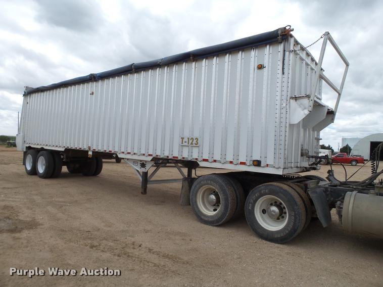 image for item L1554 2008 Imco silage trailer