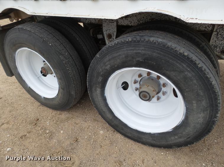 image for item L1554 2008 Imco silage trailer