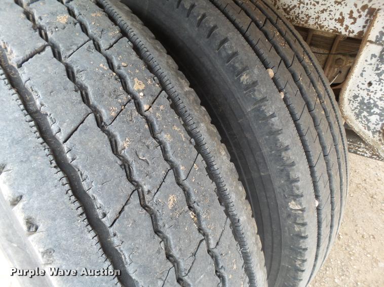 image for item L1554 2008 Imco silage trailer