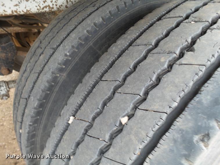 image for item L1554 2008 Imco silage trailer