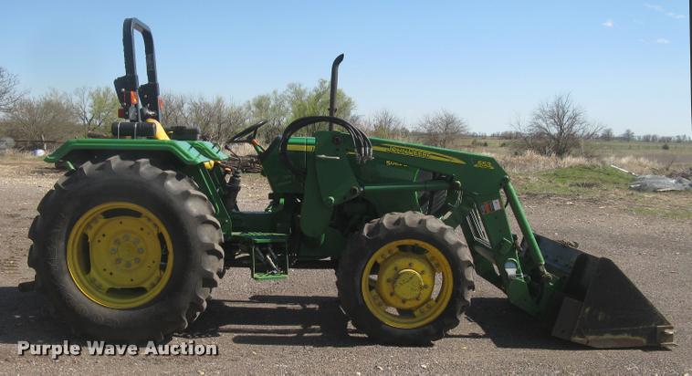image for item L3996 2012 John Deere 5065E MFWD tractor