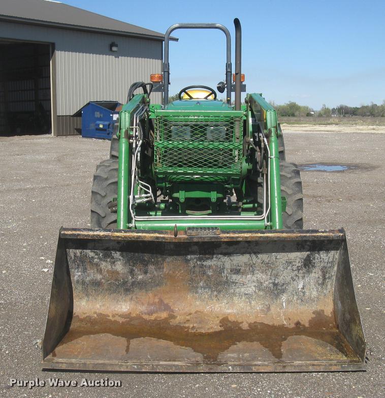 image for item L3996 2012 John Deere 5065E MFWD tractor