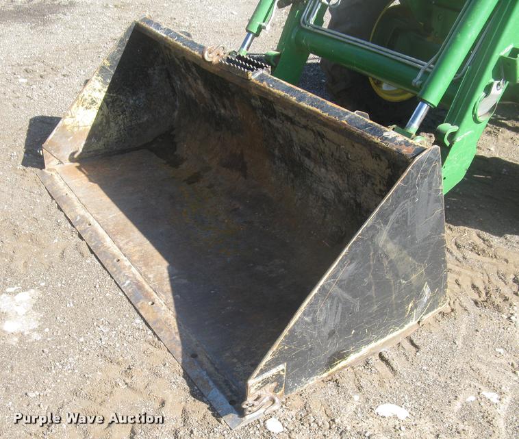 image for item L3996 2012 John Deere 5065E MFWD tractor