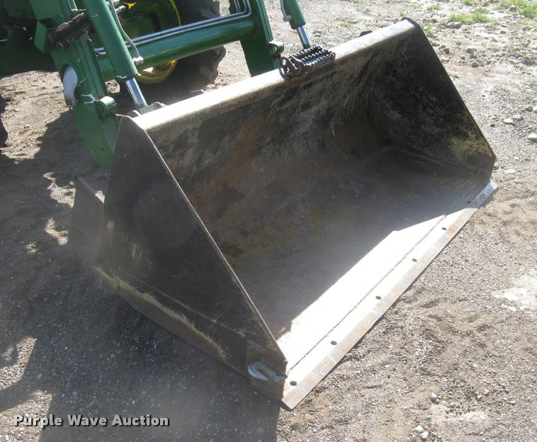 image for item L3996 2012 John Deere 5065E MFWD tractor