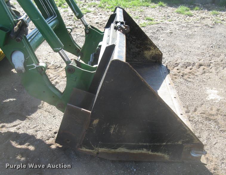 image for item L3996 2012 John Deere 5065E MFWD tractor