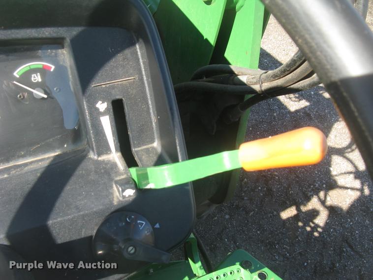 image for item L3996 2012 John Deere 5065E MFWD tractor