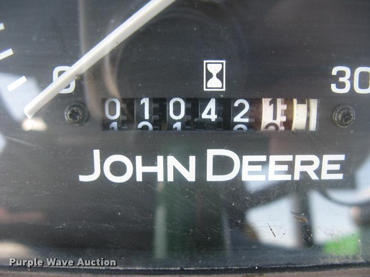 image for item L3996 2012 John Deere 5065E MFWD tractor