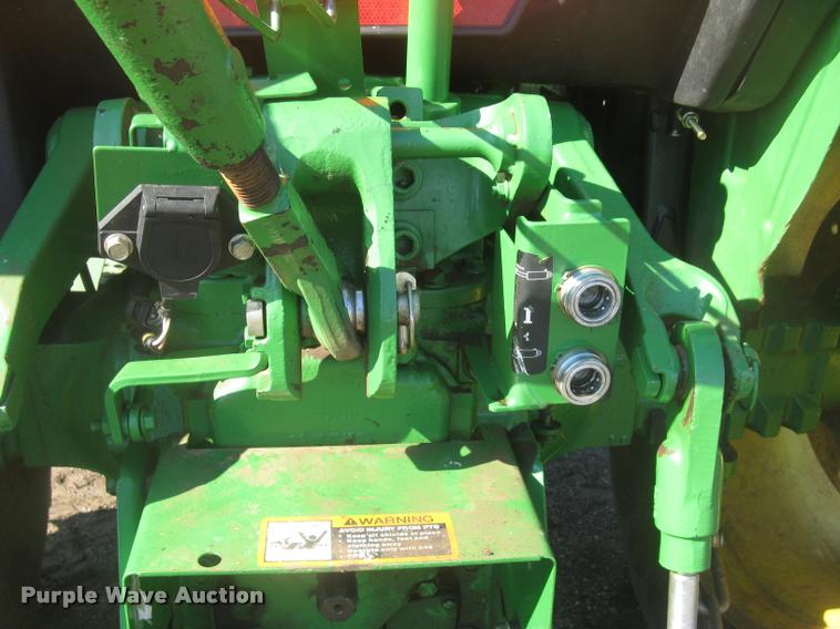 image for item L3996 2012 John Deere 5065E MFWD tractor