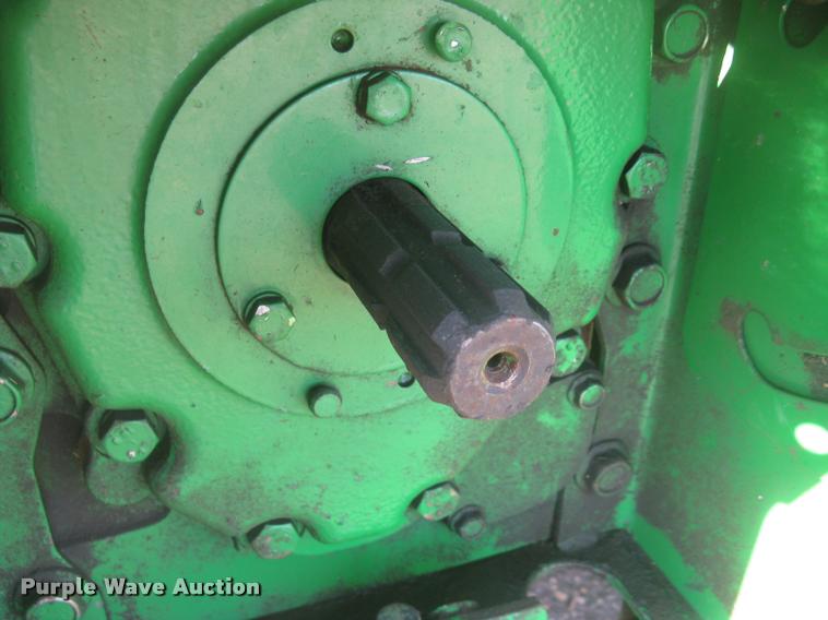 image for item L3996 2012 John Deere 5065E MFWD tractor