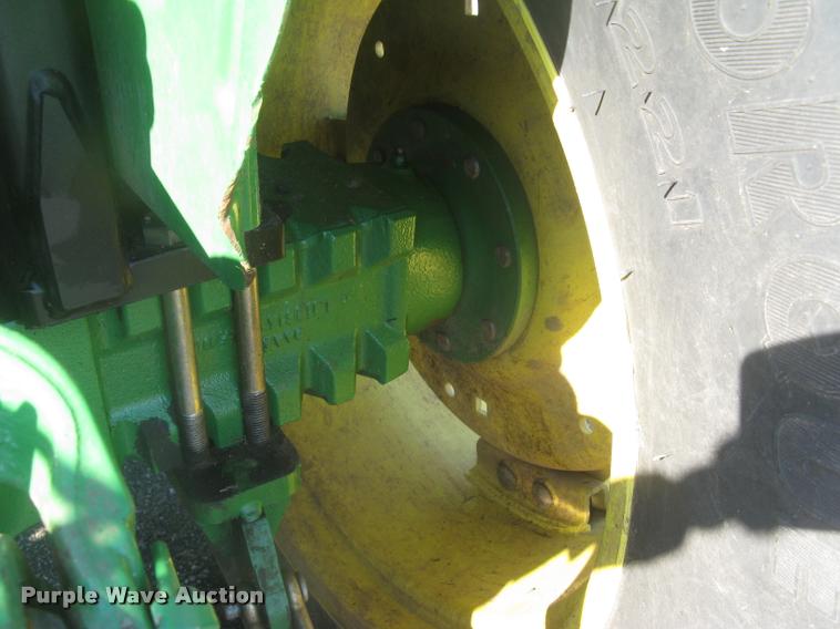 image for item L3996 2012 John Deere 5065E MFWD tractor