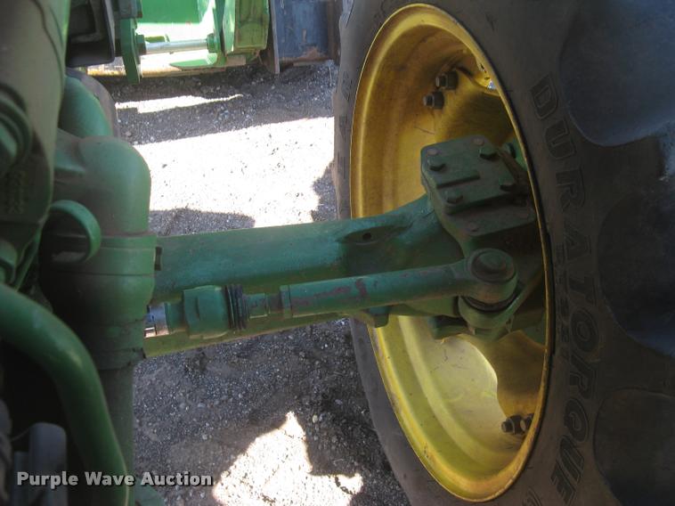 image for item L3996 2012 John Deere 5065E MFWD tractor