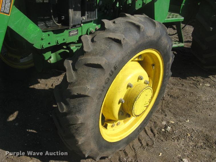 image for item L3996 2012 John Deere 5065E MFWD tractor
