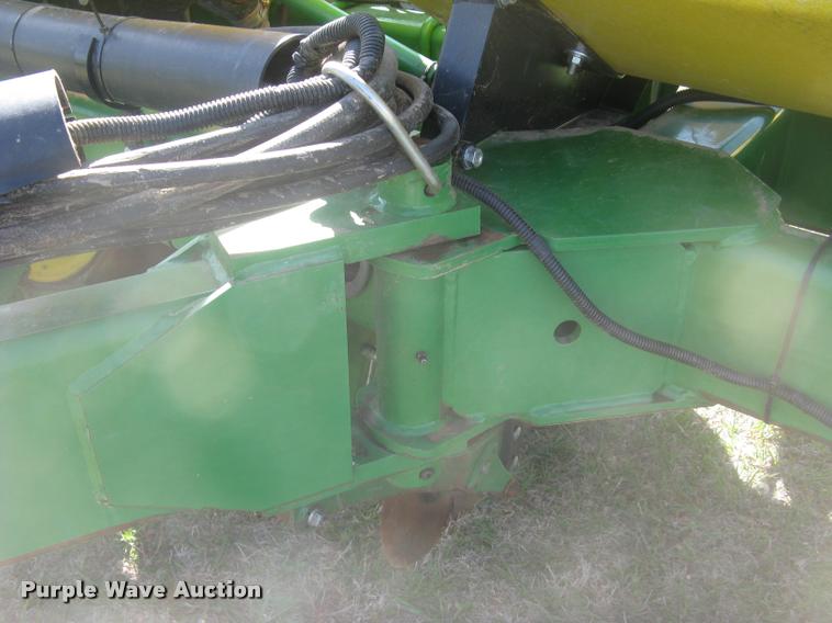 image for item L3998 2014 John Deere 1770 Max Emerge XP planter
