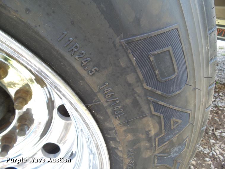 image for item CB9958 2017 Timpte Super Hopper double hopper grain trailer