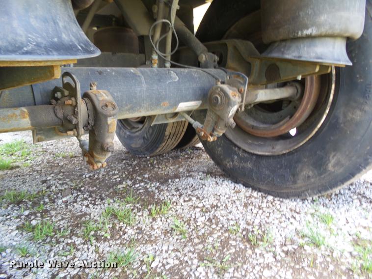 image for item CB9958 2017 Timpte Super Hopper double hopper grain trailer