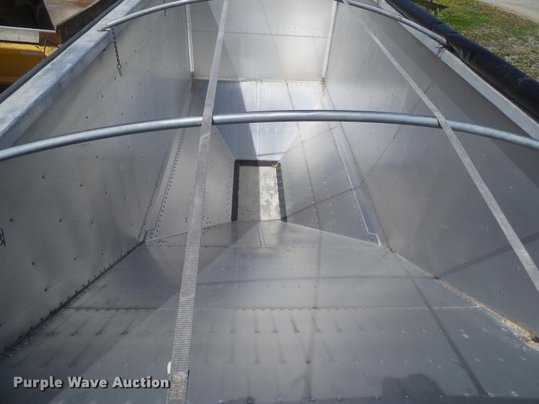 image for item CB9958 2017 Timpte Super Hopper double hopper grain trailer
