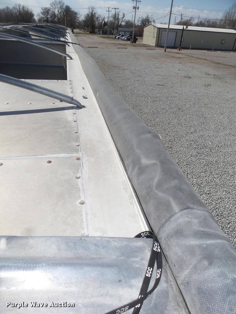 image for item DA0612 2010 Timpte double hopper grain trailer