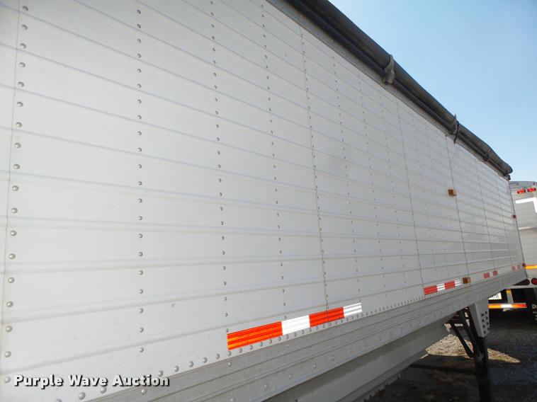 image for item DA0612 2010 Timpte double hopper grain trailer