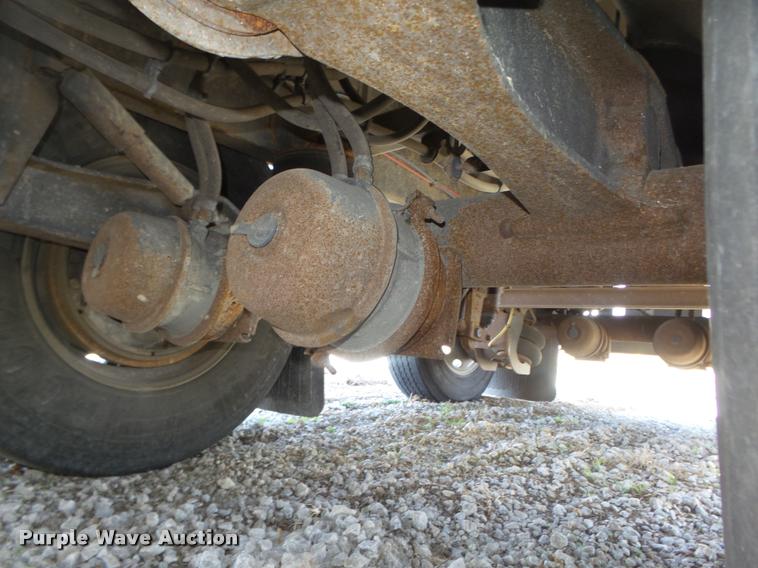 image for item DA0612 2010 Timpte double hopper grain trailer