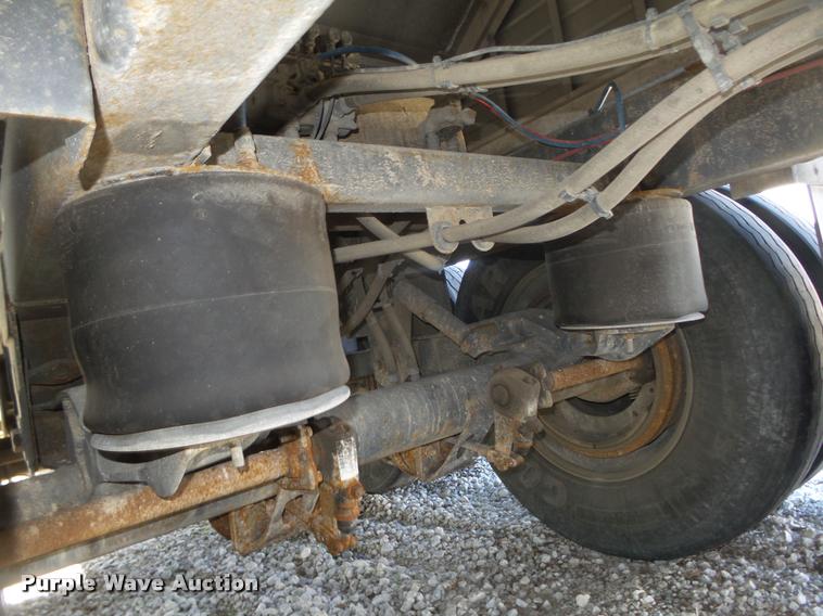 image for item DA0612 2010 Timpte double hopper grain trailer