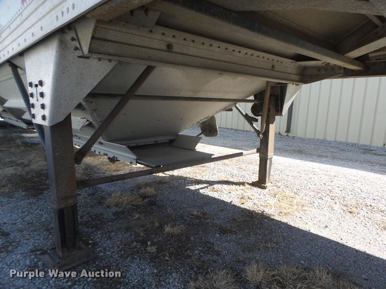 image for item DA0612 2010 Timpte double hopper grain trailer