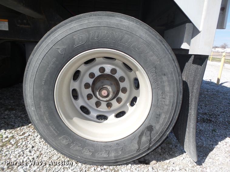 image for item DA0612 2010 Timpte double hopper grain trailer