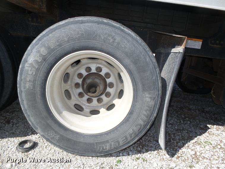 image for item DA0612 2010 Timpte double hopper grain trailer