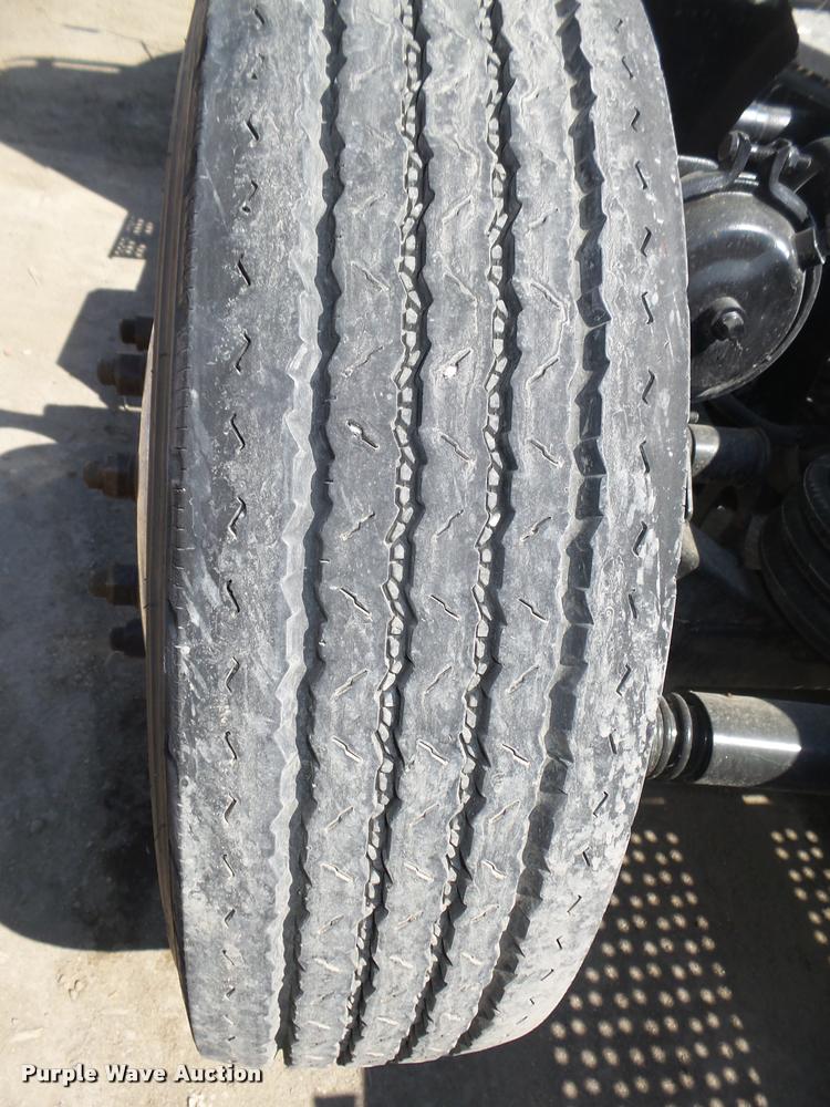 image for item DA0648 2002 International 9100i semi truck