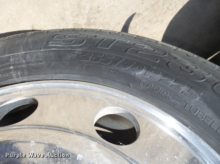 image for item DA0648 2002 International 9100i semi truck