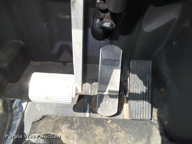 image for item DA0649 2002 International 9100i semi truck