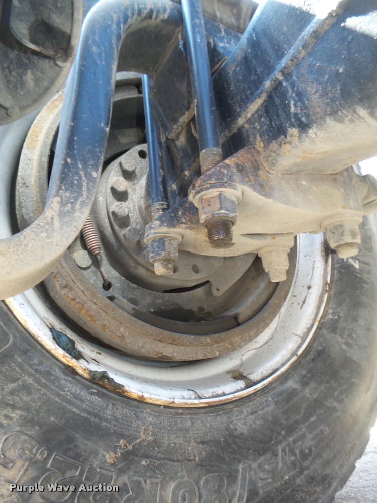 image for item DA0649 2002 International 9100i semi truck