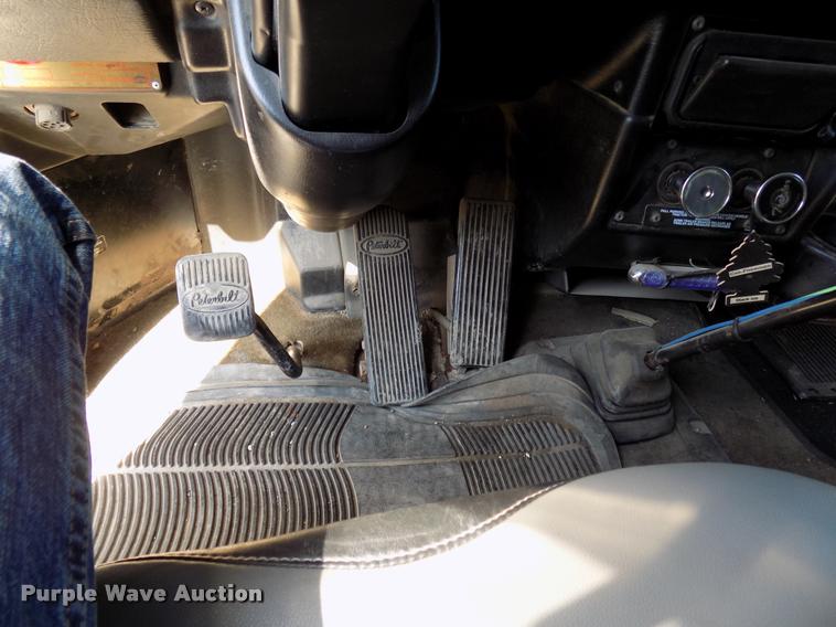 image for item DA6005 2003 Peterbilt 379 semi truck