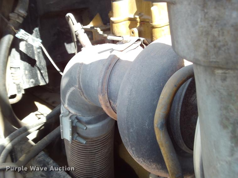 image for item DA6005 2003 Peterbilt 379 semi truck