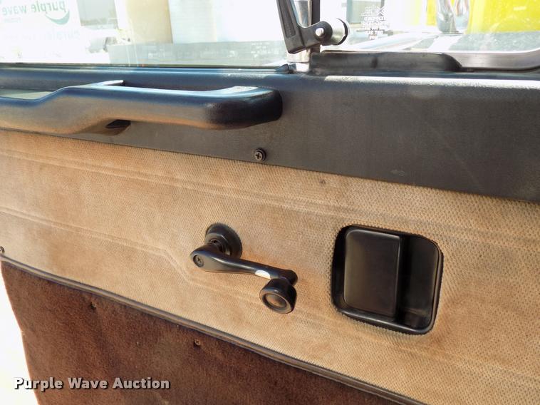 image for item DA6067 2000 Peterbilt 379 semi truck