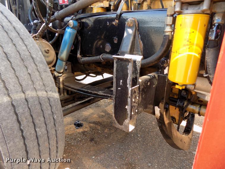 image for item DA6067 2000 Peterbilt 379 semi truck