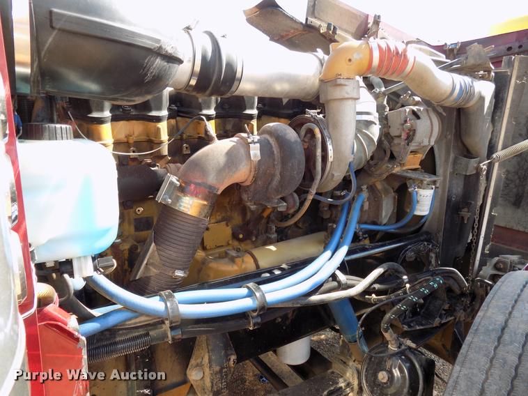 image for item DA6067 2000 Peterbilt 379 semi truck