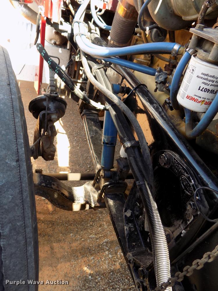 image for item DA6067 2000 Peterbilt 379 semi truck