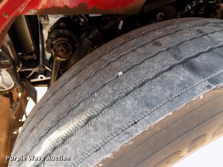 image for item DA6067 2000 Peterbilt 379 semi truck