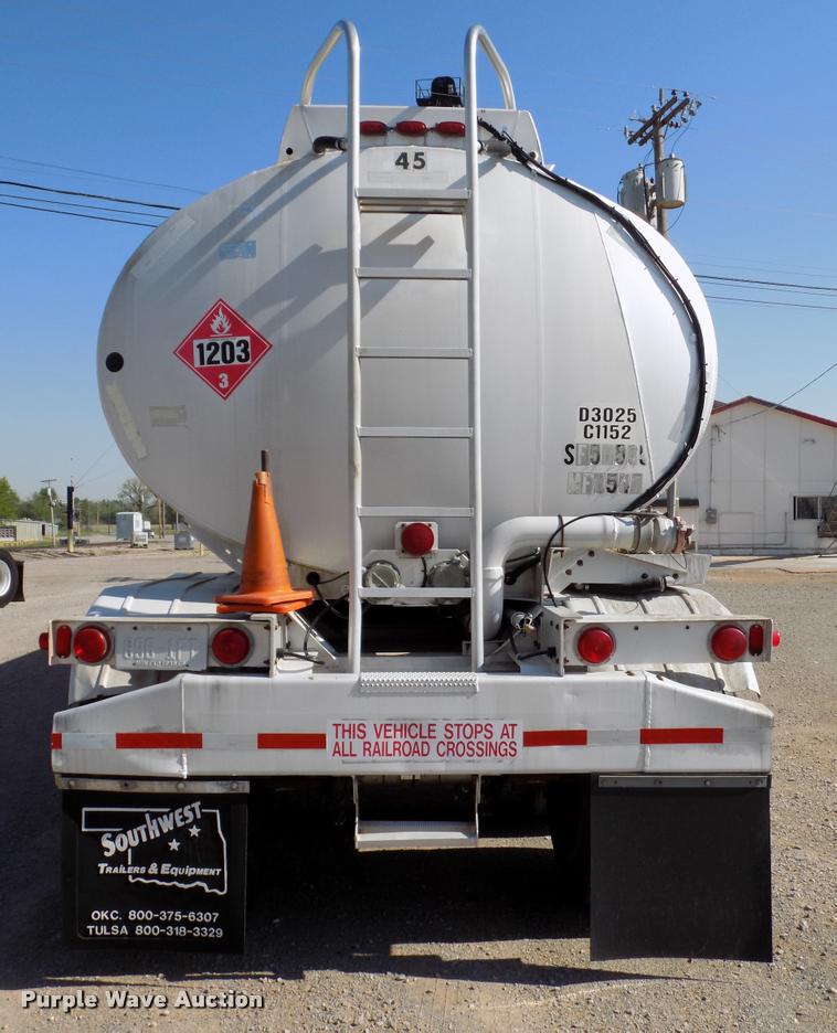 image for item DA6068 1991 Heil  tank trailer