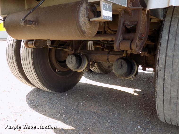 image for item DA6068 1991 Heil  tank trailer