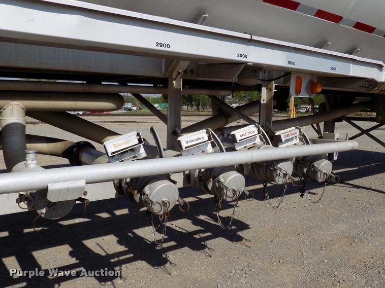 image for item DA6068 1991 Heil  tank trailer