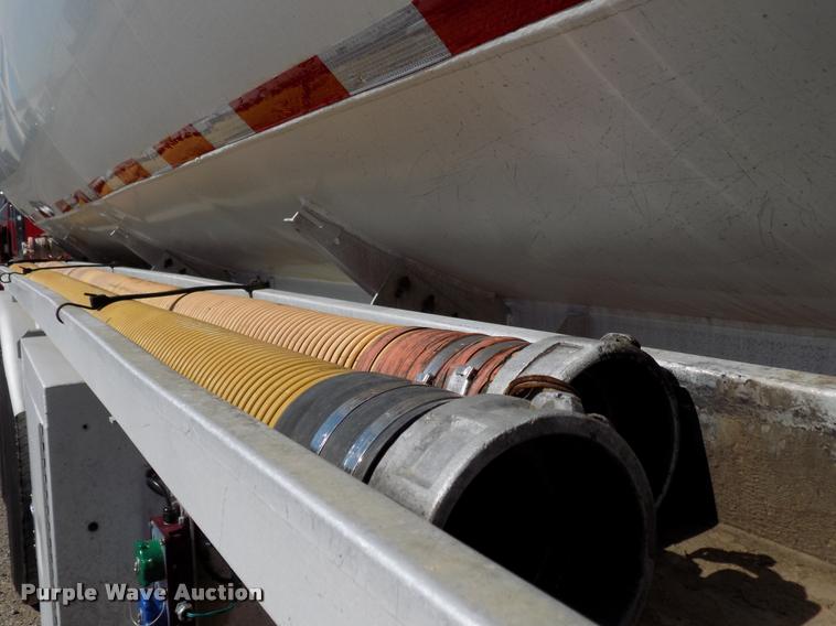 image for item DA6068 1991 Heil  tank trailer