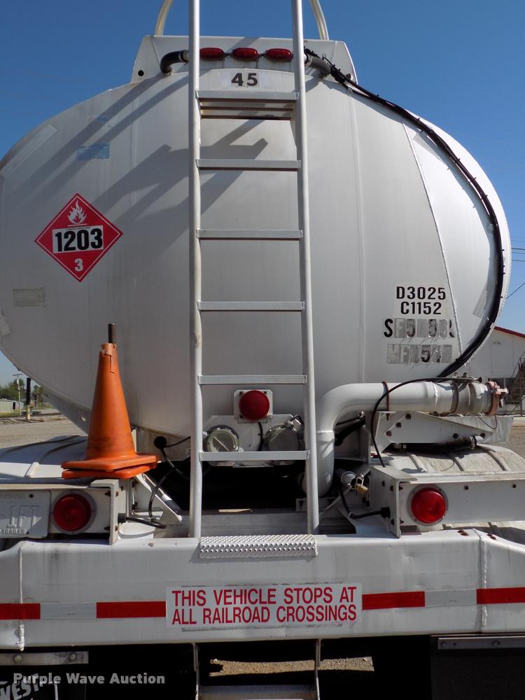 image for item DA6068 1991 Heil  tank trailer