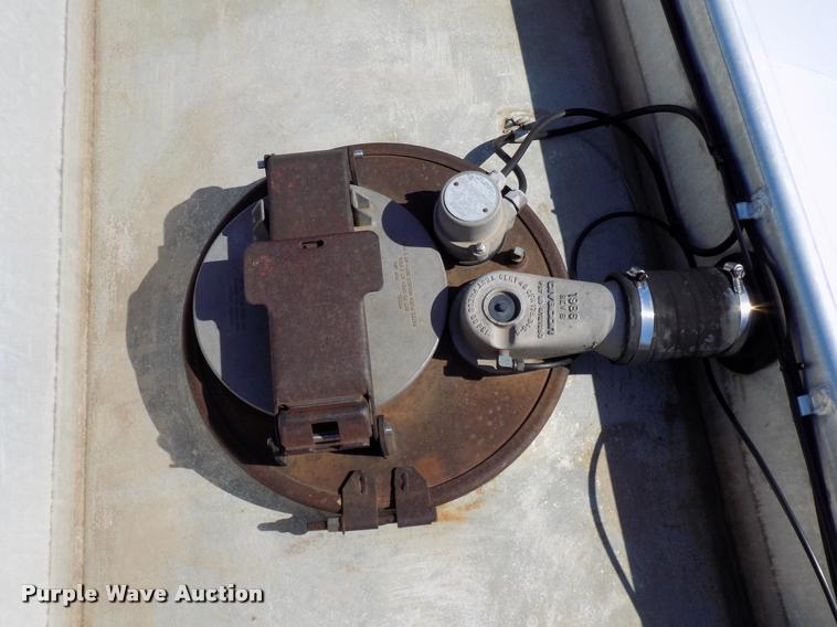 image for item DA6068 1991 Heil  tank trailer