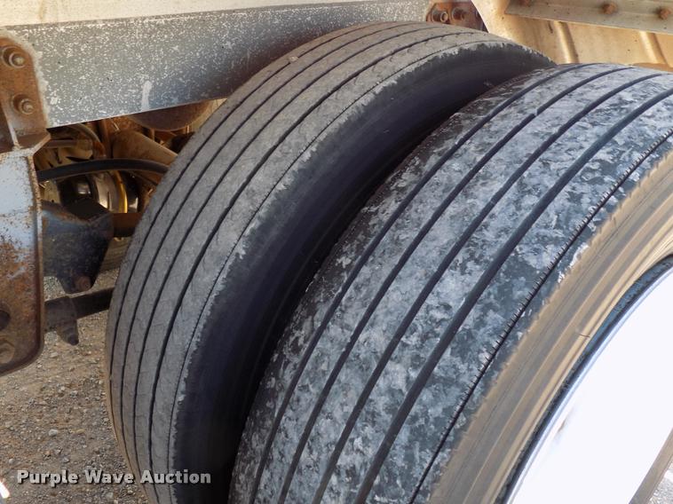 image for item DA6068 1991 Heil  tank trailer