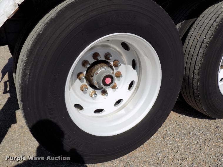 image for item DA6068 1991 Heil  tank trailer