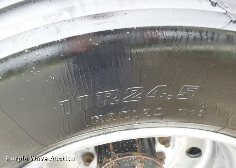 image for item DB1301 1988 Peterbilt 379 semi truck