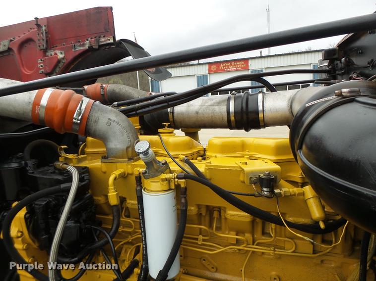 image for item DB1301 1988 Peterbilt 379 semi truck