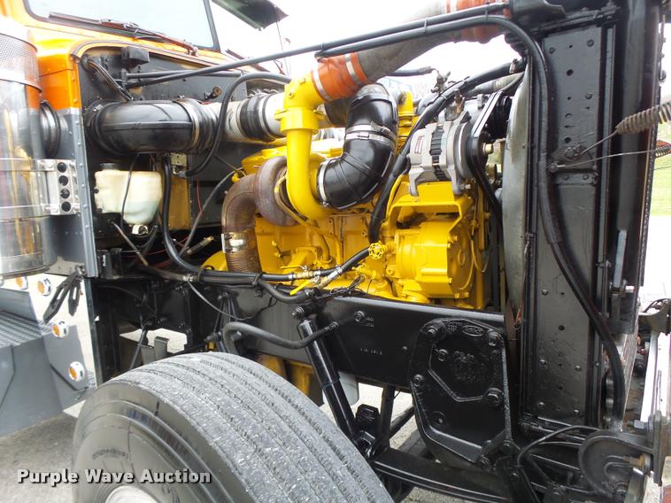 image for item DB1301 1988 Peterbilt 379 semi truck